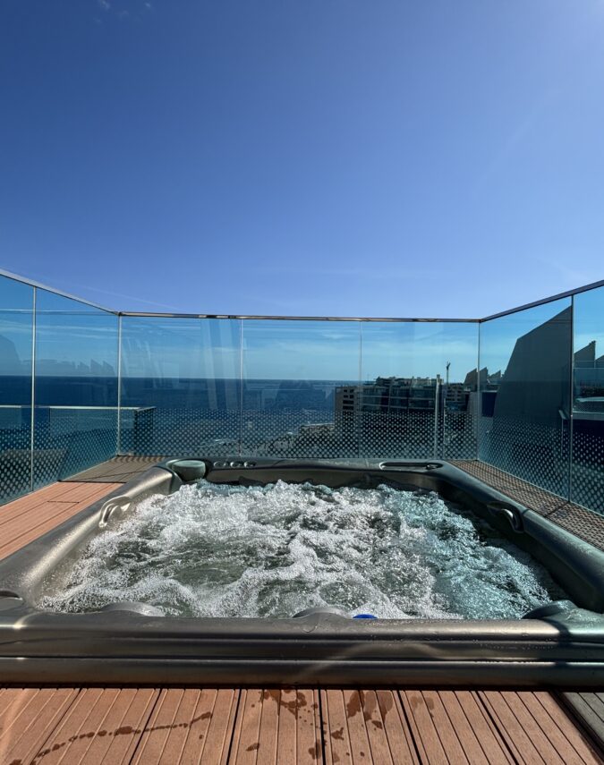 Luxury Penthouse with a private jacuzzi